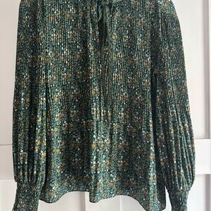 Max Studio Green Floral Blouse